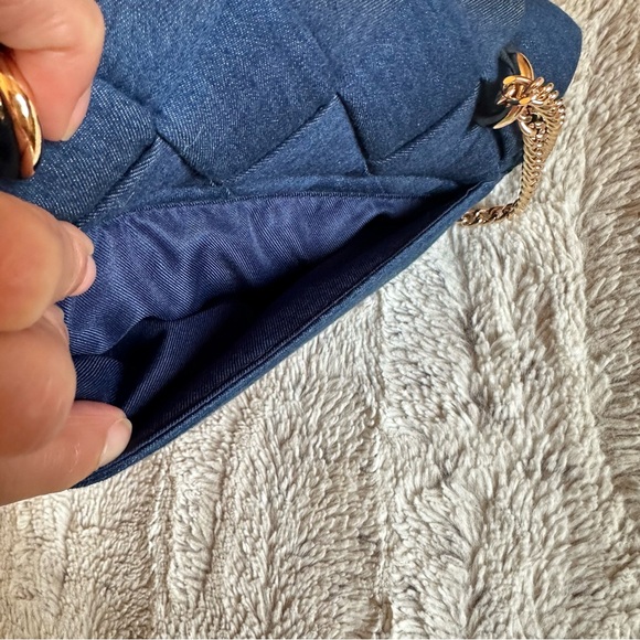 SOLD @ POSH LIVE SHOW - 12/13
Denim shoulder crossbody bag - Picture 6 of 11